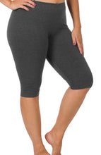 Load image into Gallery viewer, Basic KNEEds Capri Leggings
