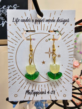 Load image into Gallery viewer, Lenzy's Tulip Earrings
